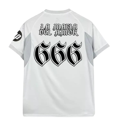 Camiseta Real Madrid x La Mafia del Amor