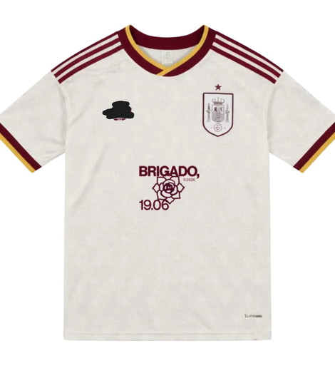 Camiseta España x Dellafuente