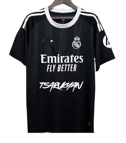 Camiseta Real Madrid x Arman Tsarukyan