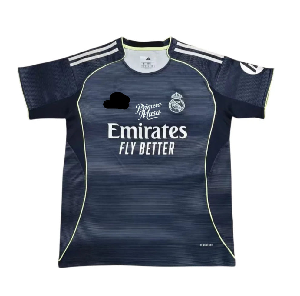 Camiseta Real Madrid x Omar Courtz