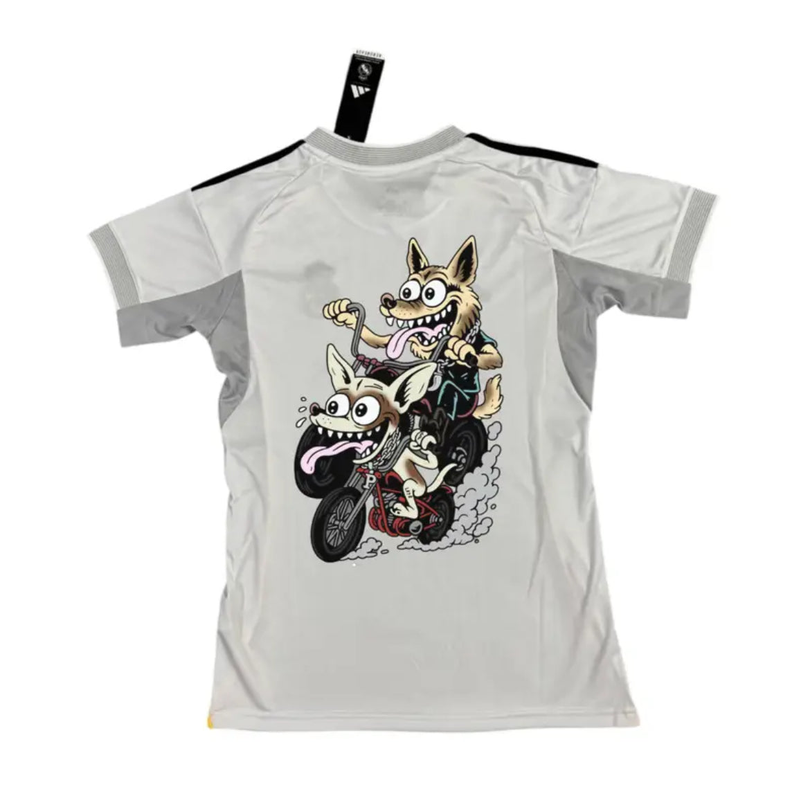 Camiseta Real Madrid x La Pantera y Lucho